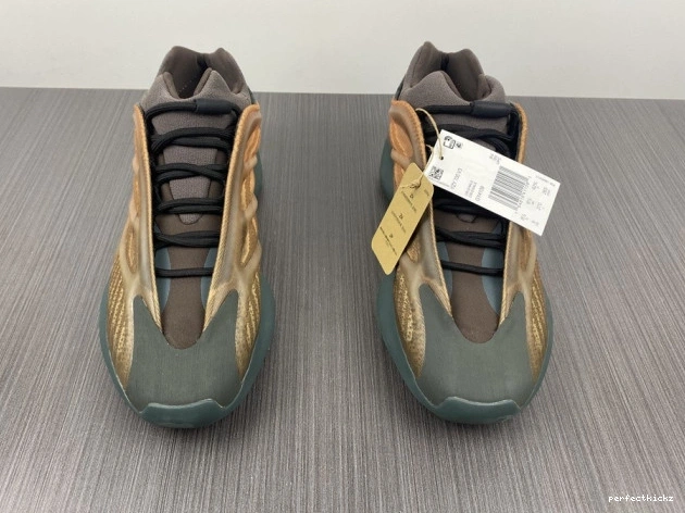 V3 Yeezy Adidas Boost Copfade GY4109 700 0801